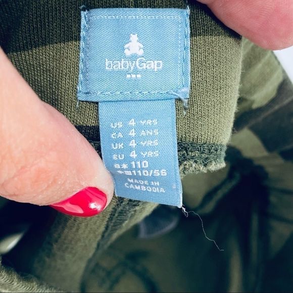 🐱Baby GAP Green Camo Shorts sz 4 years {z} - Picture 2 of 5